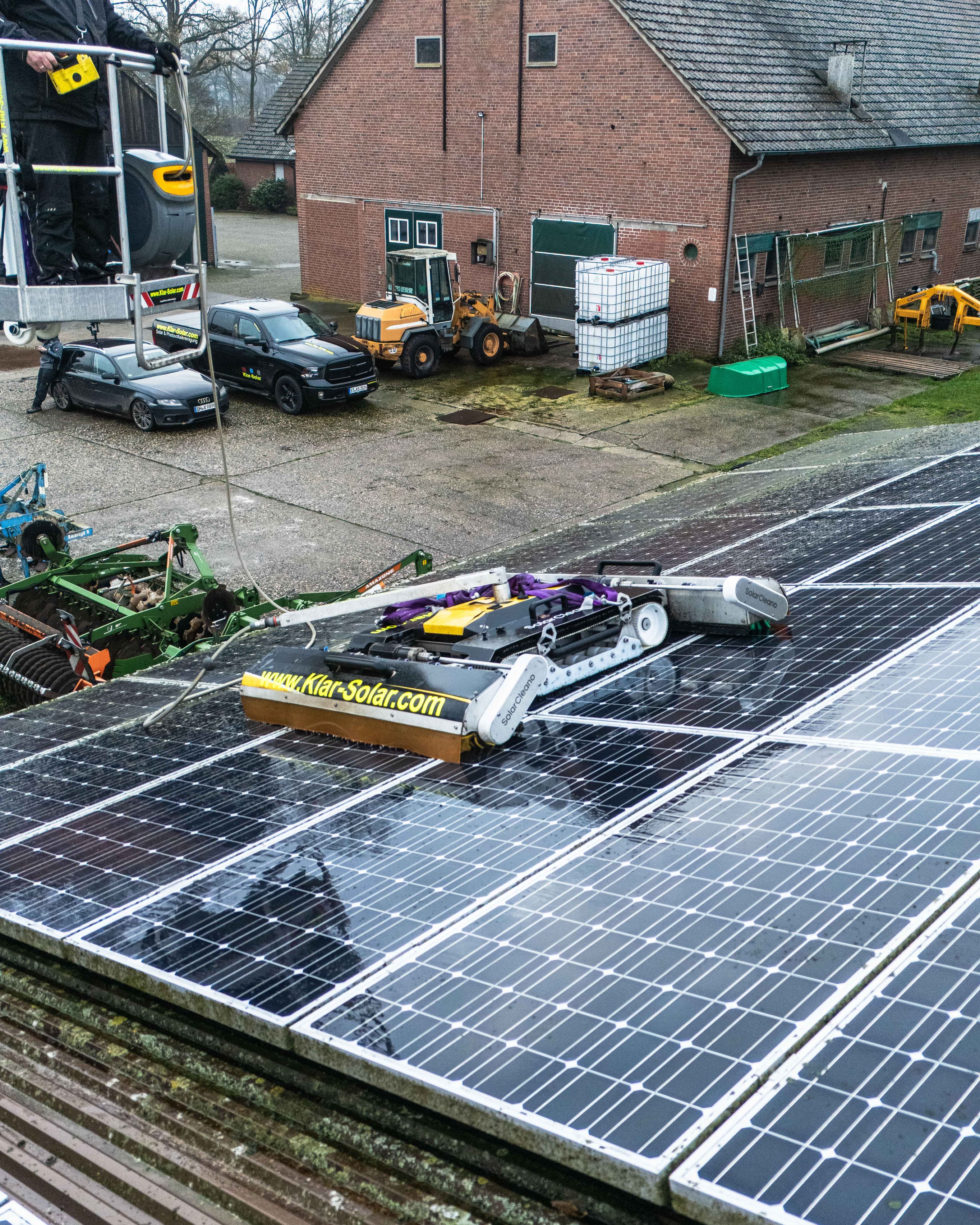 Solarreinigung mit Robotertechnik – Rheine & Münsterland